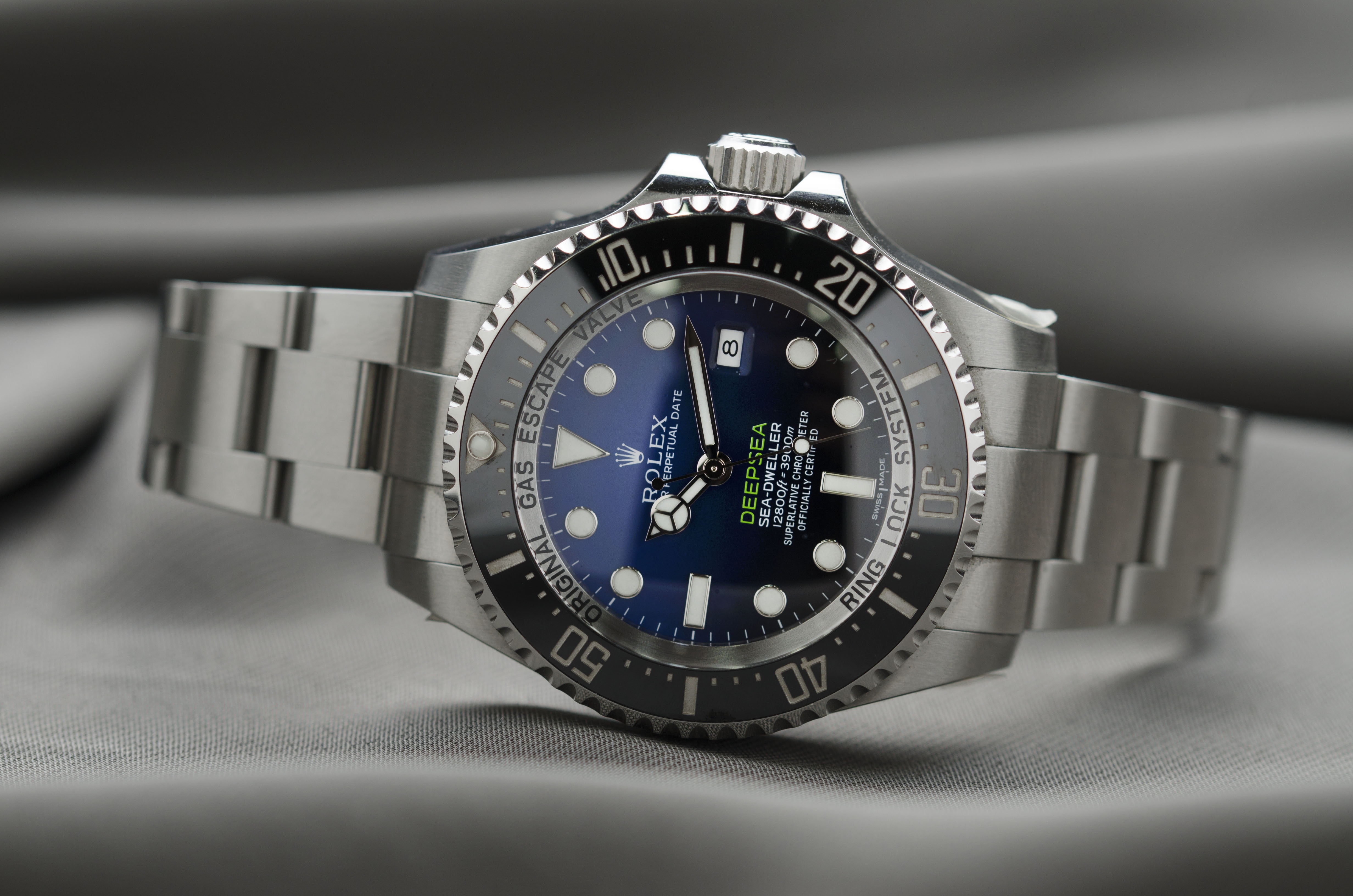 Cilicon Quartz Watch